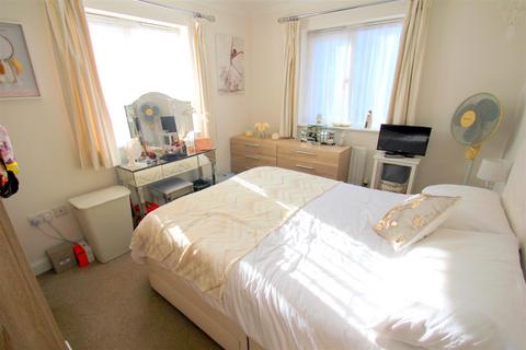 2 bedroom flat for sale, Kentish Court, MAIDSTONE ME16