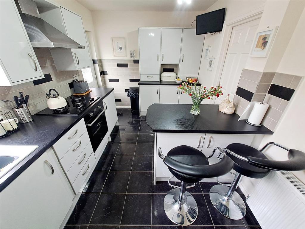 Extended Breakfast Kitchen