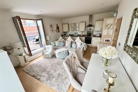 2 bedroom apartment for sale, Cornwood House, Dickens Heath