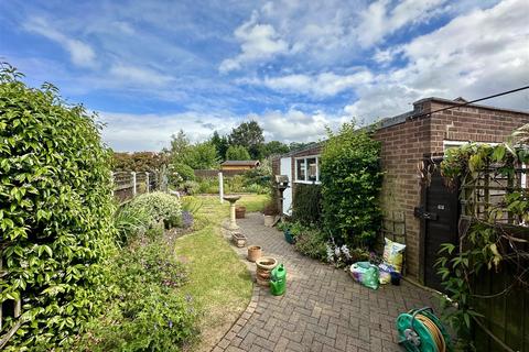 3 bedroom semi-detached house for sale, Arnolds Avenue, Hutton, Brentwood