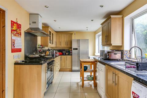 5 Treebourne Road, Biggin Hill, Westerham, TN16 3QW