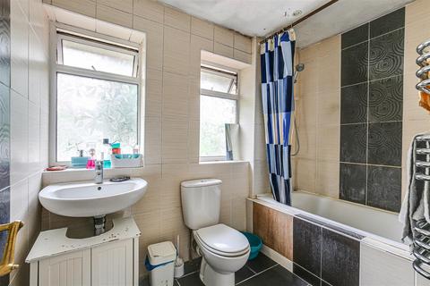 5 Treebourne Road, Biggin Hill, Westerham, TN16 3QW