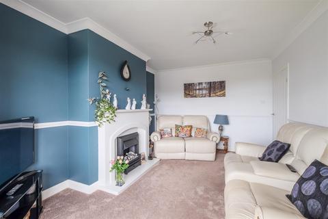 7 Cornwall Crescent, Brighouse, HD6 4DS