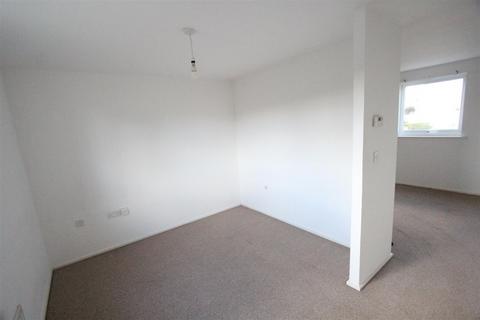 1 bedroom flat to rent, Onyx Drive Sittingbourne Kent