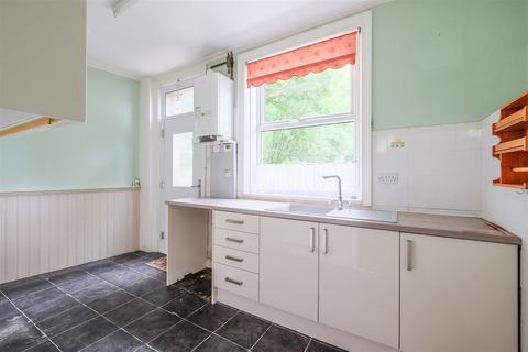 2 bedroom terraced house for sale, Rayner Road, Brighouse