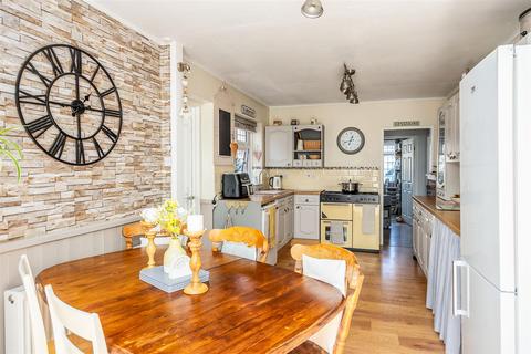 5 bedroom link detached house for sale, Westerdale Close, Keyingham