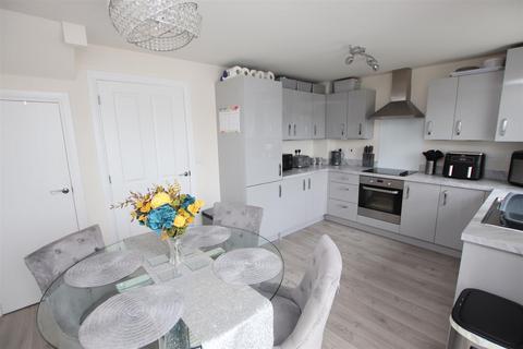 33 Fetlock Drive, Bradford, BD2 3FH