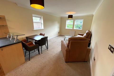 2 bedroom apartment to rent, Brooklands Road, Sale, Manchester, M33