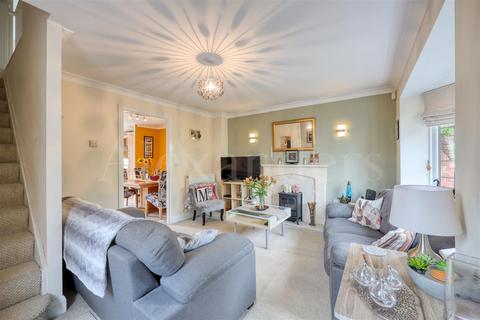 3 bedroom semi-detached house for sale, Station Road, Stoke Golding