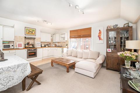1 bedroom apartment to rent, Brighton Road, Surbiton