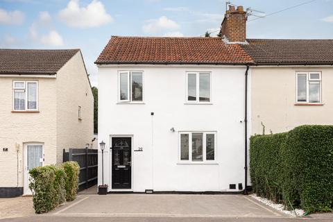 3 bedroom end of terrace house for sale, Woodbridge Avenue, Leatherhead KT22