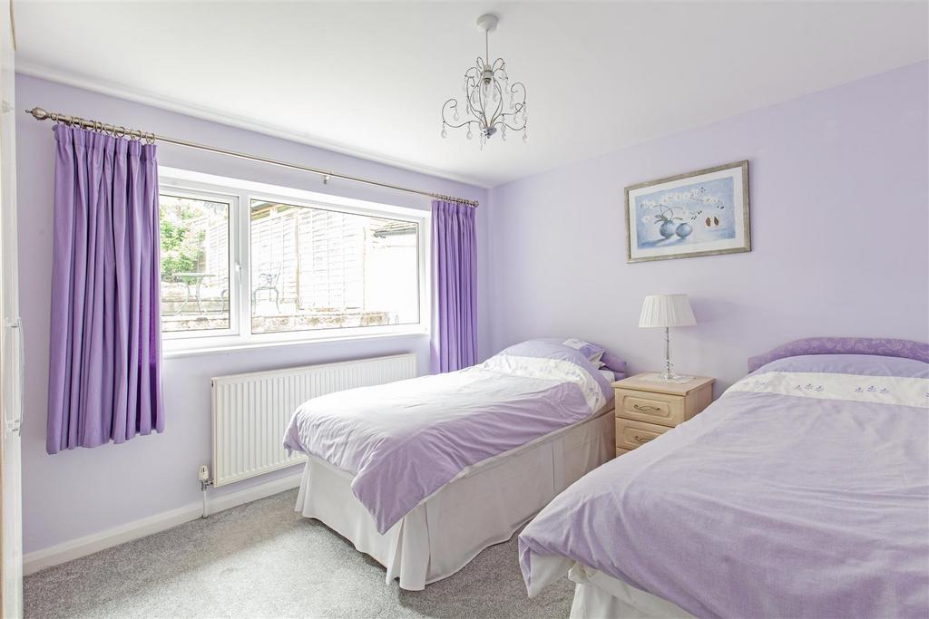 Bedroom 2-1.jpg