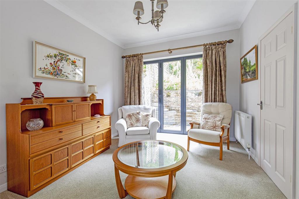 Reception Room-3.jpg
