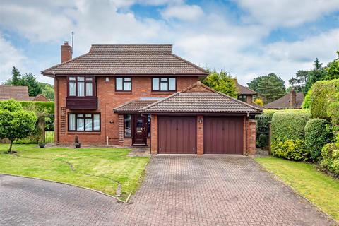 4 bedroom detached house for sale, 19 Midhurst Grove, Wolverhampton