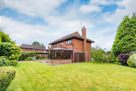 4 bedroom detached house for sale, 19 Midhurst Grove, Wolverhampton