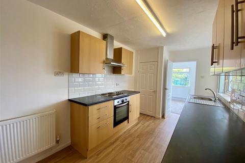 2 bedroom detached bungalow to rent, 4 Glebeland Close, Coychurch ,Bridgend, CF35 5HE