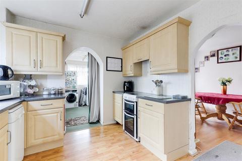 3 bedroom semi-detached house for sale, Rosegrove Avenue, Arnold NG5