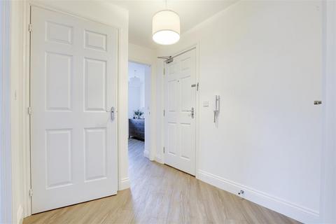 2 bedroom flat for sale, Swale Grove, Bingham NG13