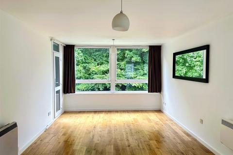2 bedroom flat to rent, Warwick Crest, Arthur Road, Edgbaston, Birmingham, B15
