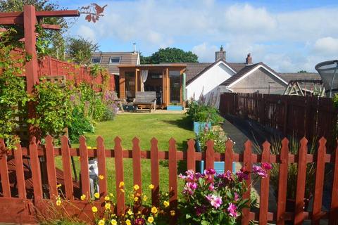 3 bedroom semi-detached house for sale, Heol Bryngwili, Cross Hands, Llanelli