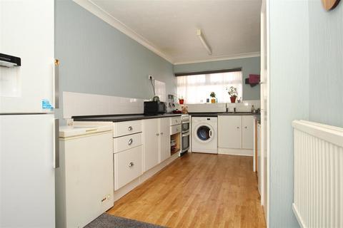 3 bedroom terraced house for sale, Nether Priors, Basildon