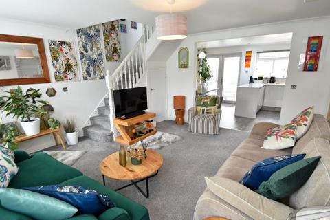 2 Hayling Close, Bury, BL8 1GS