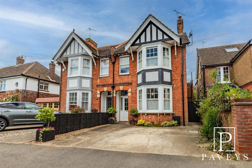 Old Road, FrintonOnSea 5 bed semidetached house for sale £585,000
