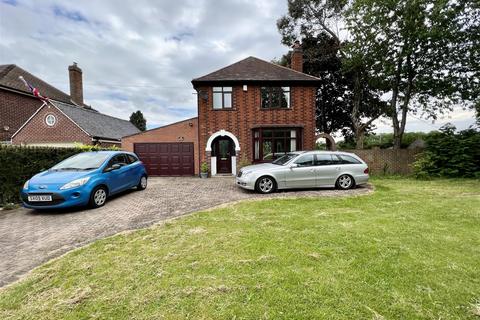 3 bedroom detached house for sale, Castle Way, Willington DE65