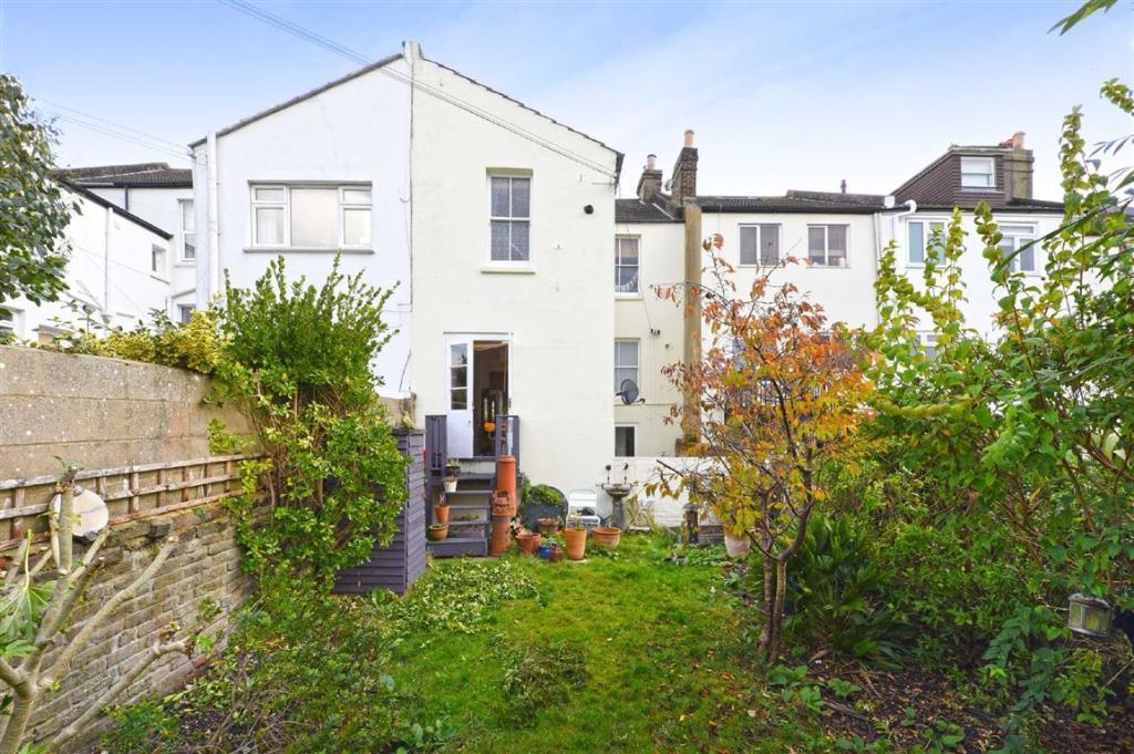 Havelock Road, Brighton Studio to rent £850 pcm (£196 pw)