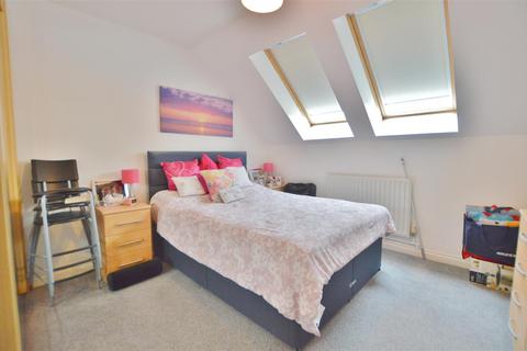 1 bedroom flat for sale, Lincoln Way, Slough