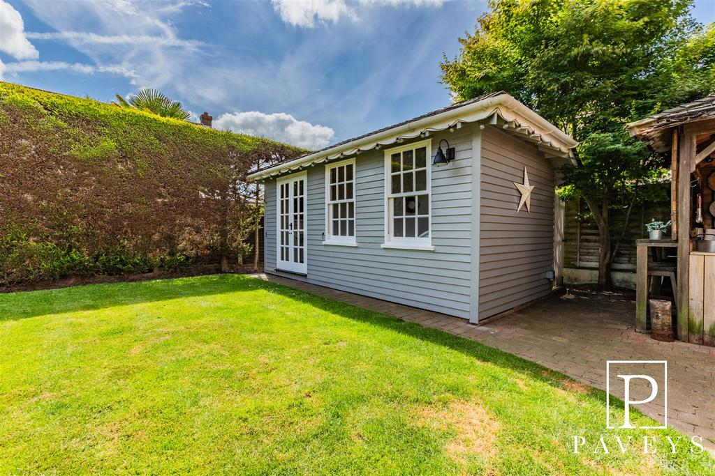 Summer house