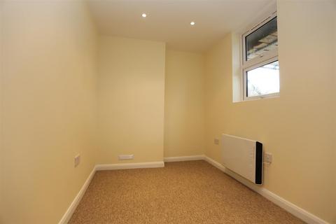 3 bedroom maisonette to rent, Goldstone Road, Hove