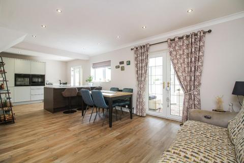13 Ponthaugh, Rowlands Gill, NE39 1AB