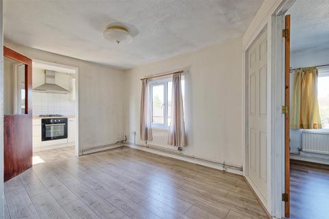 2 bedroom maisonette for sale, Tiverton Way, Cambridge