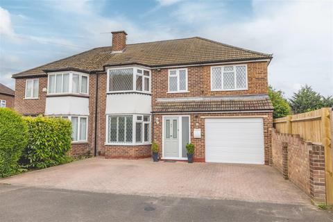 1 Harcourt Road, Windsor, SL4 5NA