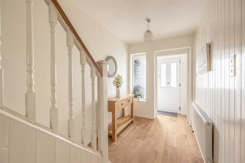 1 Harcourt Road, Windsor, SL4 5NA