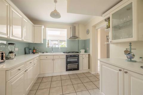1 Harcourt Road, Windsor, SL4 5NA