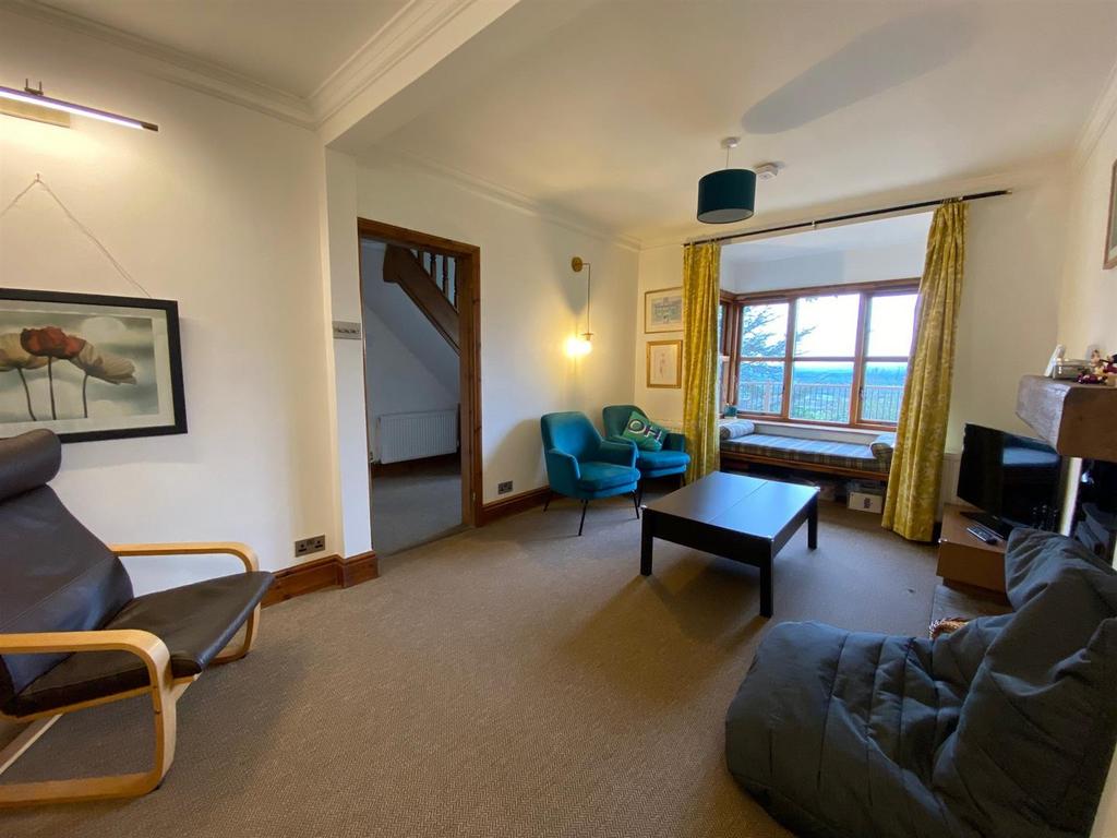 Living Room.jpg