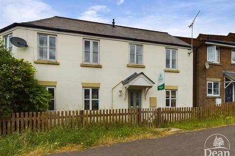 3 bedroom semi-detached house for sale, Listers Place, Cinderford