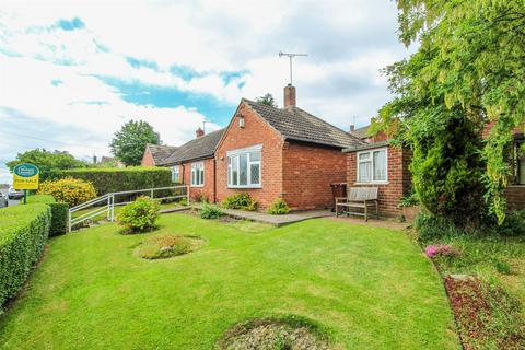 2 bedroom semi-detached bungalow for sale, Norwood Road, Pontefract WF9