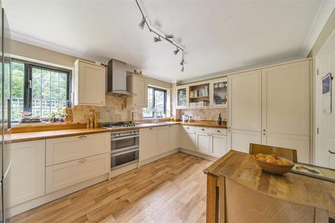 4 bedroom detached house for sale, Pearmain Close, Bedford