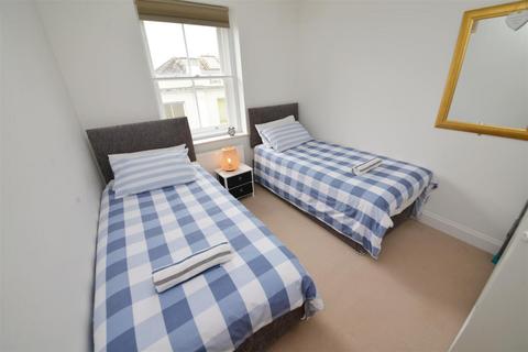 2 bedroom apartment for sale, Lydstep House, High Street, Tenby