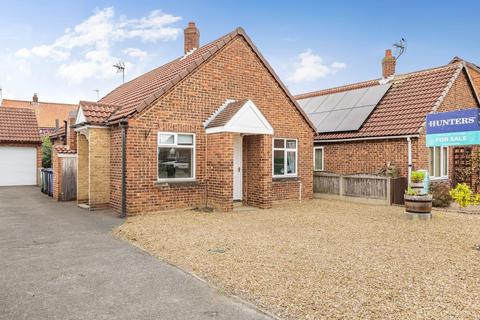 2 bedroom detached bungalow for sale, Tate Close, Wistow, Selby