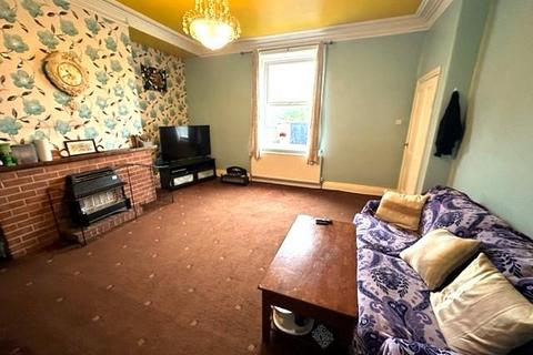 2 bedroom house for sale, Sharpe Street, Heckmondwike