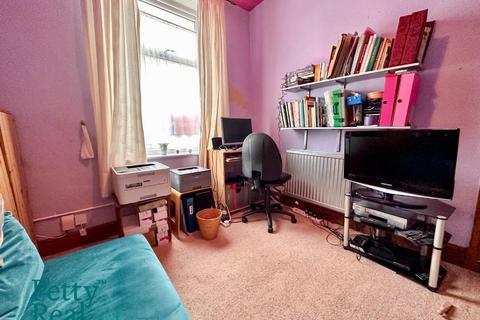 2 bedroom terraced house for sale, Knotts Lane, Colne