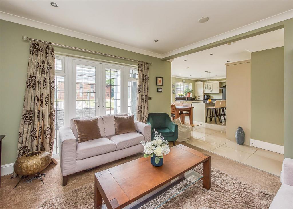 64 Langley Road-Family Room B.jpg