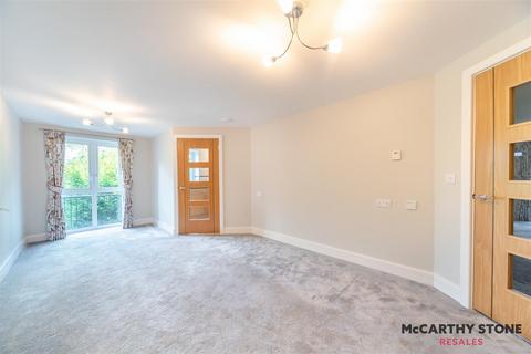 1 bedroom apartment for sale, Crayshaw Court, Abbotsmead Place, Caversham, Reading