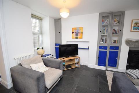 2 bedroom house for sale, Park Square, Blaenau Ffestiniog