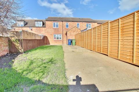 3 bedroom terraced house for sale, Granta Close, St. Ives