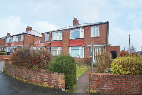 3 bedroom semi-detached house to rent, Teviotdale Gardens, High Heaton